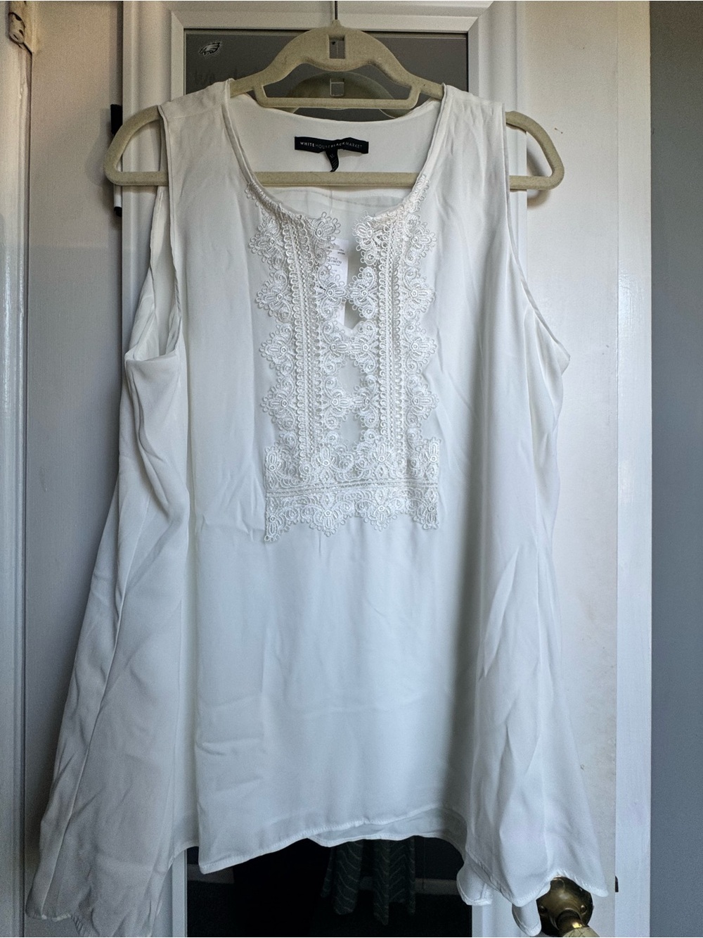 White Embroidered Sleeveless Blouse NWT